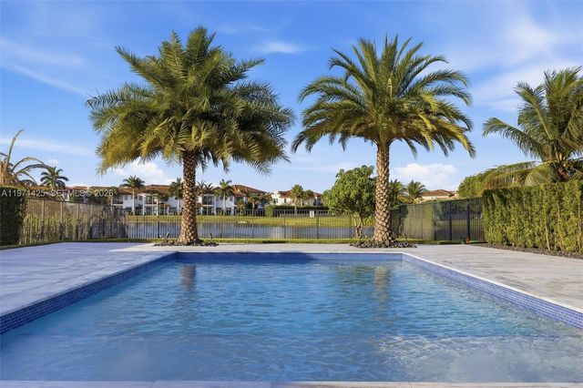 1282 SW 113th Way, Pembroke Pines, FL 33025