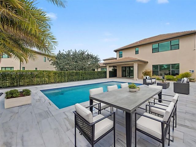 1282 SW 113th Way, Pembroke Pines, FL 33025