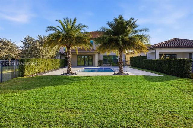 1282 SW 113th Way, Pembroke Pines, FL 33025