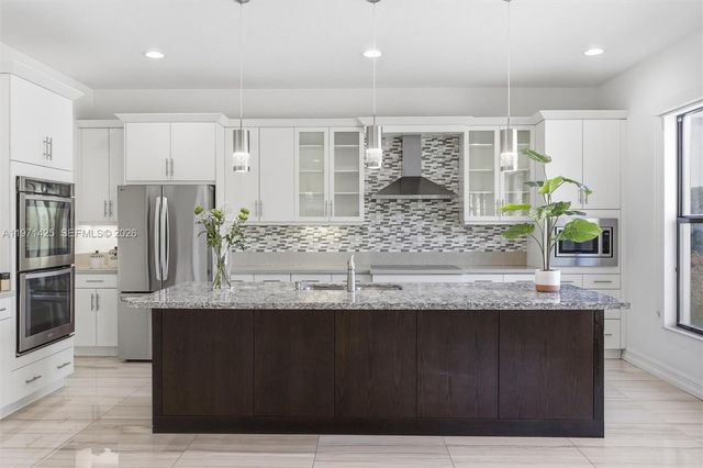 1282 SW 113th Way, Pembroke Pines, FL 33025