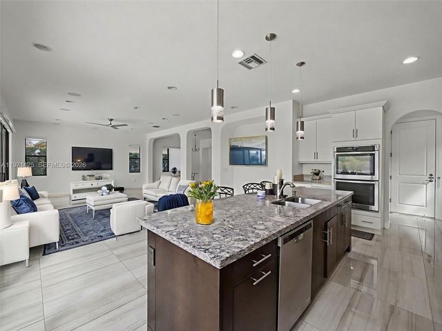 1282 SW 113th Way, Pembroke Pines, FL 33025