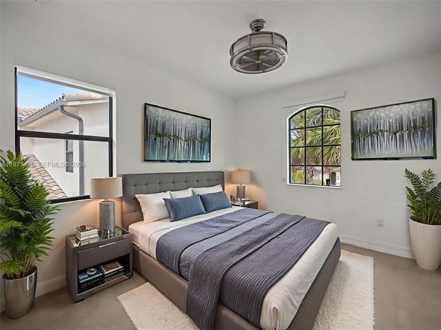 1282 SW 113th Way, Pembroke Pines, FL 33025