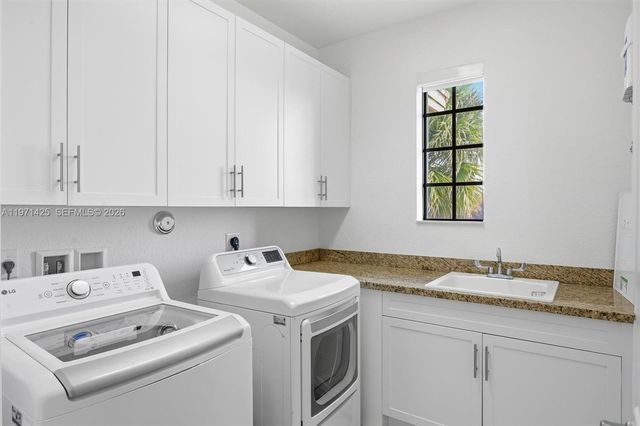 1282 SW 113th Way, Pembroke Pines, FL 33025