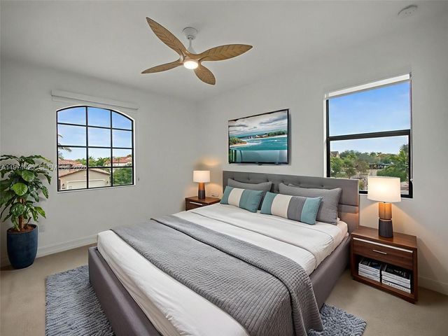 1282 SW 113th Way, Pembroke Pines, FL 33025