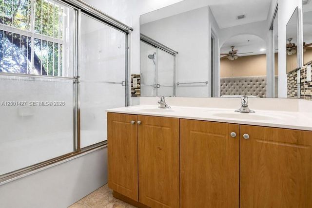 2851 W Prospect Rd 505, Tamarac, FL 33309