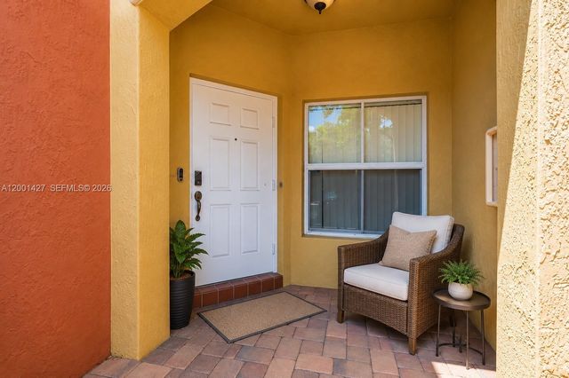 2851 W Prospect Rd 505, Tamarac, FL 33309