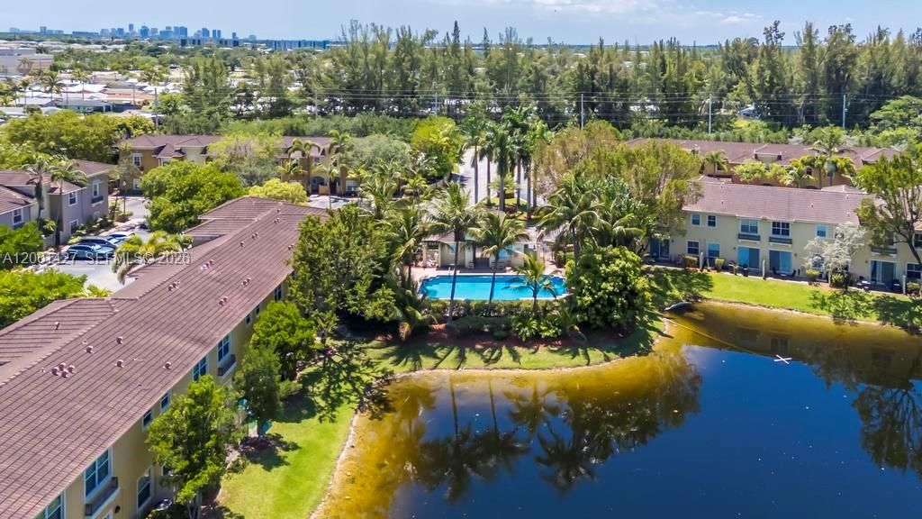 2851 W Prospect Rd 505, Tamarac, FL 33309