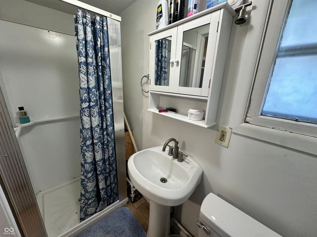 714 W Washington Street, Shelbyville, IN 46176