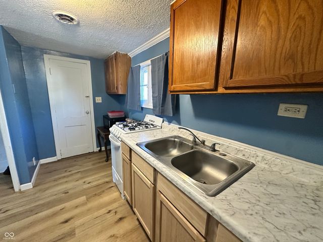 714 W Washington Street, Shelbyville, IN 46176