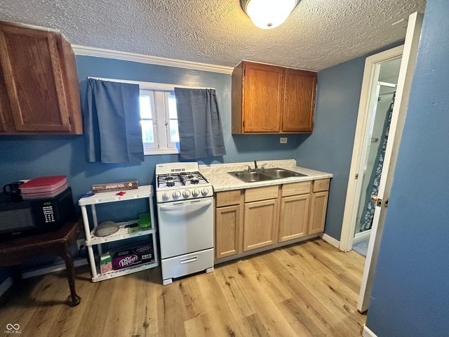 714 W Washington Street, Shelbyville, IN 46176