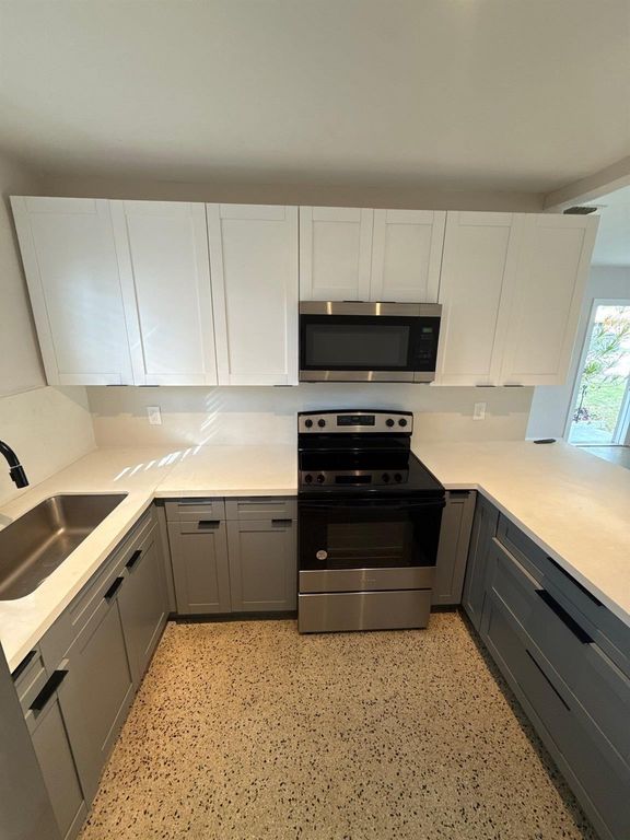 1306 SW 2nd Avenue, Dania Beach, FL 33004