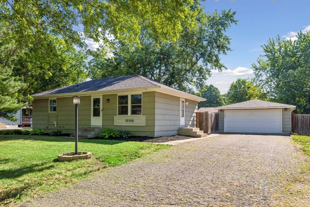 16366 Florida Way W, Lakeville, MN 55068