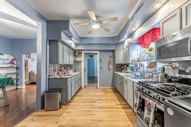 6933 S Michigan Avenue, Chicago, IL 60637