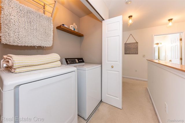 9410 Maple Run Court, Hamburg Township, MI 48169