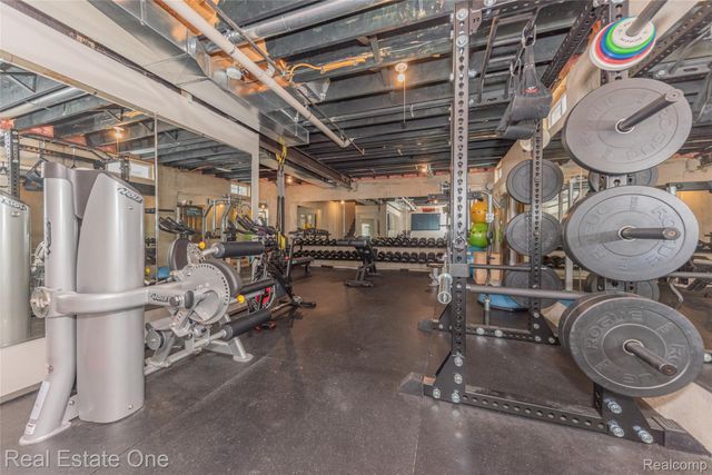 9410 Maple Run Court, Hamburg Township, MI 48169