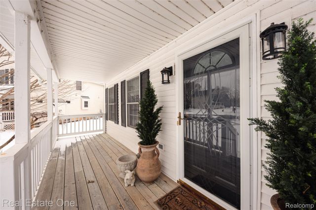 9410 Maple Run Court, Hamburg Township, MI 48169