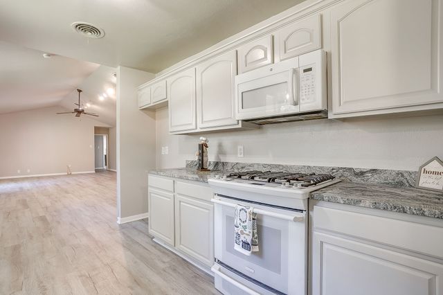 4716 Mackey Drive, North Richland Hills, TX 76180