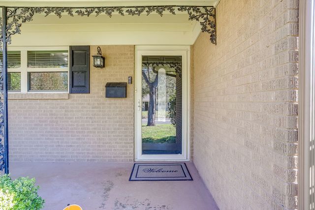 4716 Mackey Drive, North Richland Hills, TX 76180
