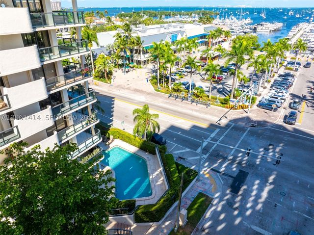2575 S Bayshore Dr 11B, Miami, FL 33133