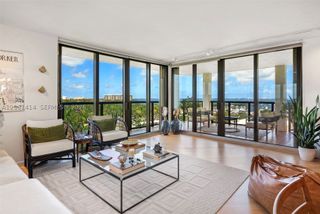 2575 S Bayshore Dr 11B, Miami, FL 33133