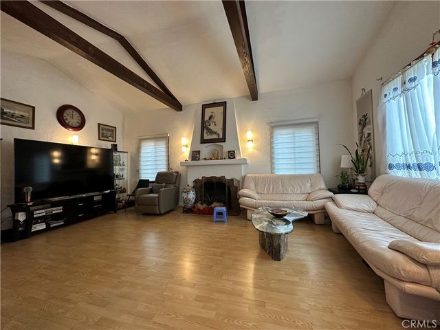 922 N Jackson, Glendale, CA 91207