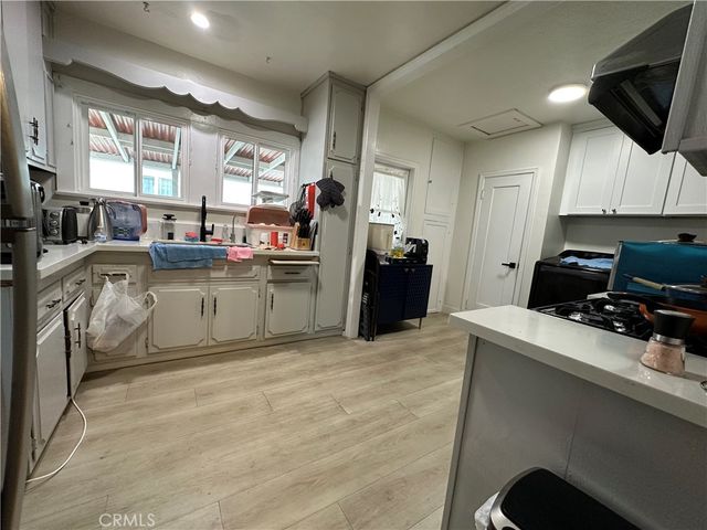 922 N Jackson, Glendale, CA 91207