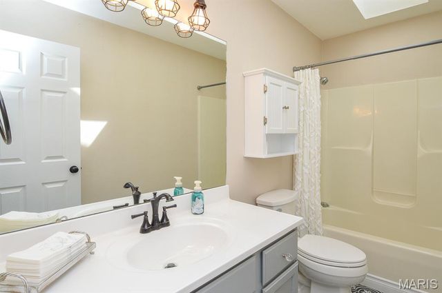 528 Homestead Avenue, Swansea, IL 62226