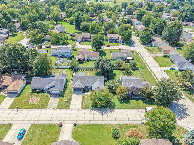 528 Homestead Avenue, Swansea, IL 62226