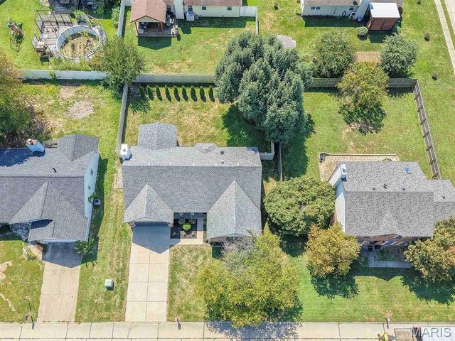 528 Homestead Avenue, Swansea, IL 62226