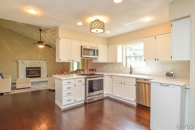 528 Homestead Avenue, Swansea, IL 62226