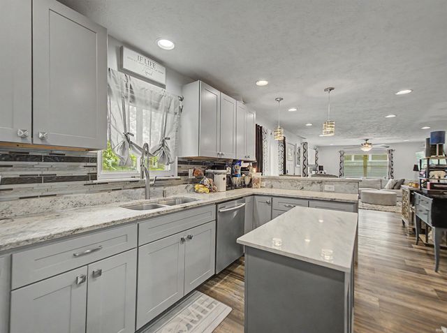 7608 Adams Avenue, Evansville, IN 47715
