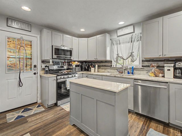 7608 Adams Avenue, Evansville, IN 47715