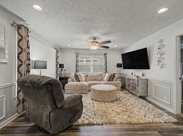 7608 Adams Avenue, Evansville, IN 47715