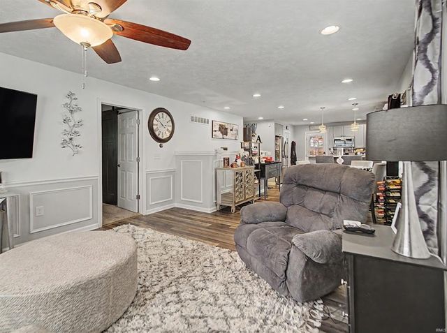 7608 Adams Avenue, Evansville, IN 47715