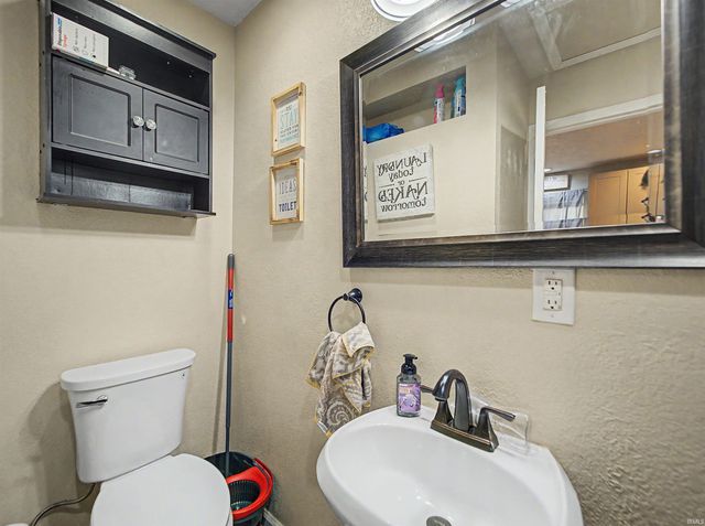 7608 Adams Avenue, Evansville, IN 47715