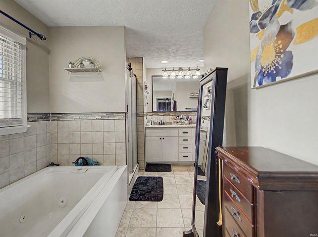 7608 Adams Avenue, Evansville, IN 47715