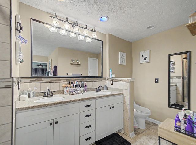 7608 Adams Avenue, Evansville, IN 47715