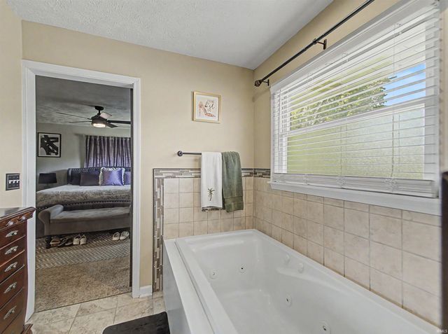 7608 Adams Avenue, Evansville, IN 47715
