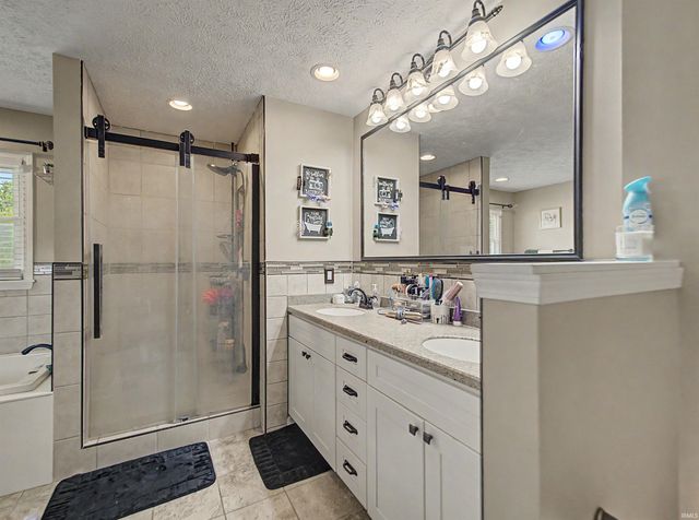 7608 Adams Avenue, Evansville, IN 47715