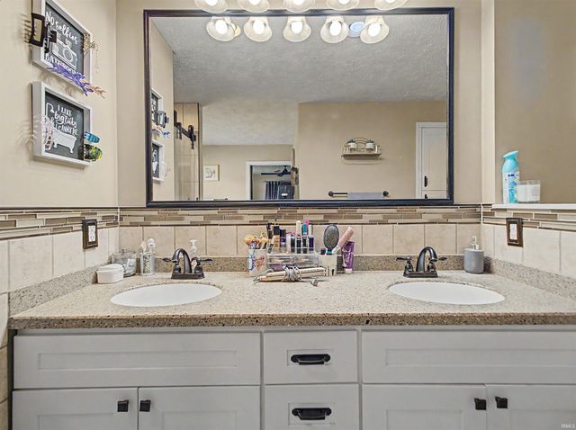 7608 Adams Avenue, Evansville, IN 47715