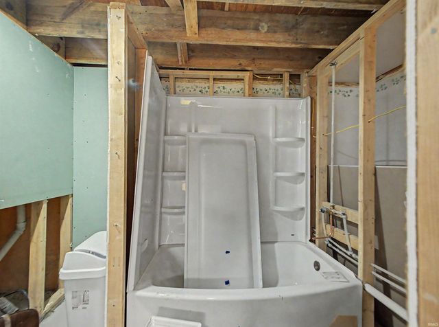7608 Adams Avenue, Evansville, IN 47715
