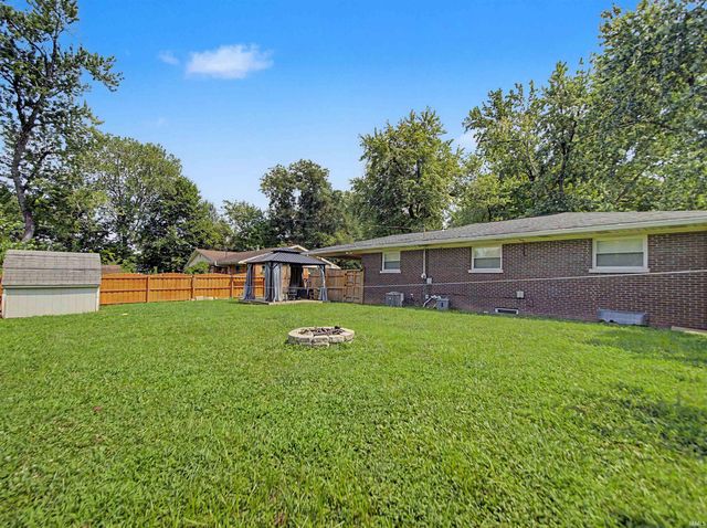7608 Adams Avenue, Evansville, IN 47715