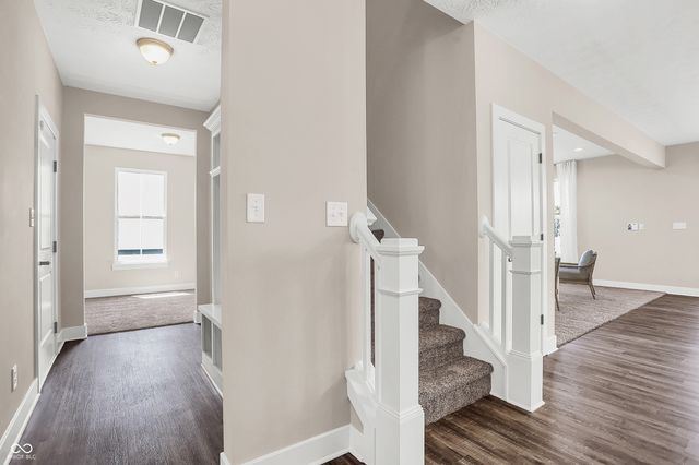 219 Commodore Drive, Pittsboro, IN 46167
