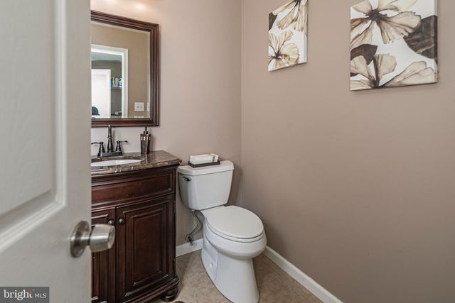 13 SETTER PL, Kendall Park, NJ 08824