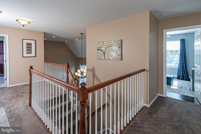 13 SETTER PL, Kendall Park, NJ 08824