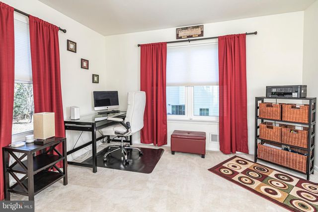 13 SETTER PL, Kendall Park, NJ 08824