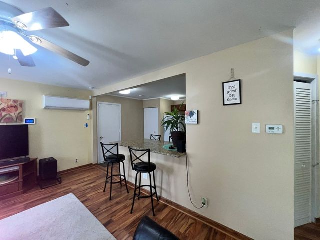 1313 Loral Avenue, Joliet, IL 60435