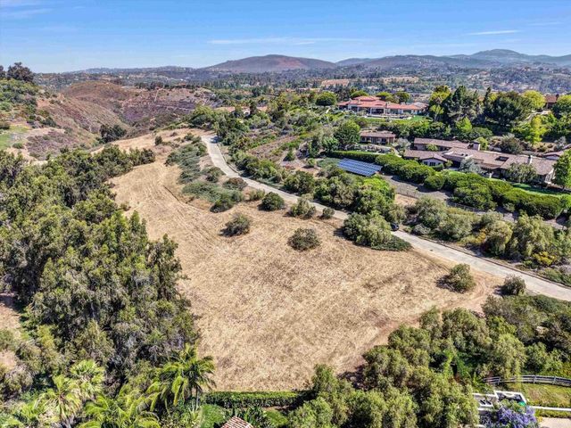 Colina Fuerte, Rancho Santa Fe, CA 92067