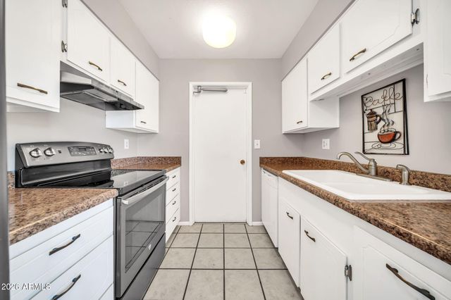 18638 N 133RD Avenue, Sun City West, AZ 85375