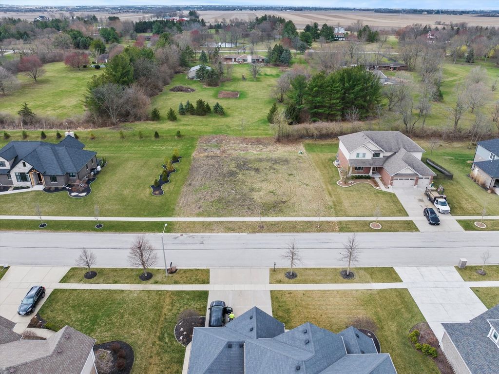 13745 W Memorial Drive, Manhattan, IL 60442